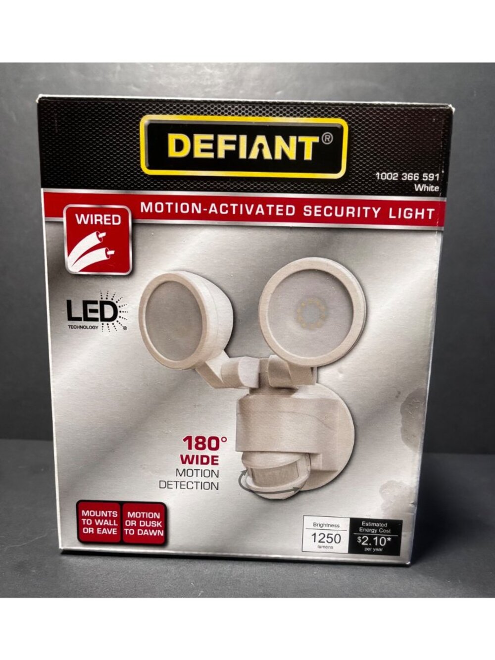 Defiant Motion-Activated Security Light 180° Wide LED Detection White Open Box